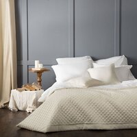 Набор текстиля для спальни Pasionaria Каспиан 230x250 с наволочками (молочный) — Chaika Market