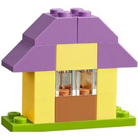 Конструктор LEGO Classic 10713 Чемоданчик для творчества и конструирования - Изображение №11 — Chaika Market