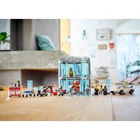 Конструктор LEGO Marvel 76216 Арсенал Железного человека - Изображение №10 — Chaika Market