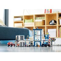 Конструктор LEGO City 60246 Полицейский участок - Изображение №11 — Chaika Market