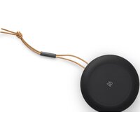 Беспроводная колонка Bang & Olufsen Beosound A1 2nd Gen (черный антрацит) - Изображение №5 — Chaika Market