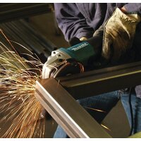 Угловая шлифмашина Makita 9565PCV - Изображение №4 — Chaika Market