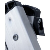 Лестница-стремянка Новая высота NV 122 алюминиевая двухсекционная 2x9 ступеней - Изображение №8 — Chaika Market