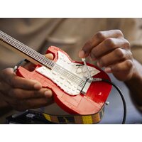 Конструктор LEGO Ideas 21329 Fender Stratocaster - Изображение №19 — Chaika Market