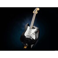 Конструктор LEGO Ideas 21329 Fender Stratocaster - Изображение №32 — Chaika Market