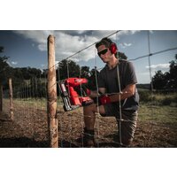 Степлер Milwaukee M18 FUEL M18FFUS-302C 4933479832 (с 2-мя АКБ 3 Ач, кейс) - Изображение №13 — Chaika Market