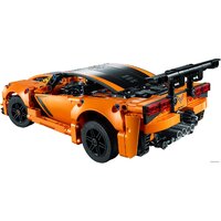 Конструктор LEGO Technic 42093 Chevrolet Corvette ZR1 - Изображение №6 — Chaika Market