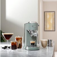 Рожковая кофеварка DeLonghi Dedica EC890.GR - Изображение №7 — Chaika Market