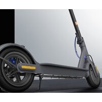 Электросамокат Xiaomi Mi Electric Scooter 3 BHR4854GL (onyx black) - Изображение №3 — Chaika Market