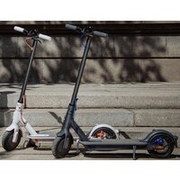 Электросамокат Xiaomi Mi Electric Scooter 3 BHR4854GL (onyx black) - Изображение №8 — Chaika Market