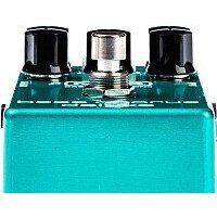 Гитарная педаль MXR M83 Bass Chorus Deluxe - Изображение №3 — Chaika Market