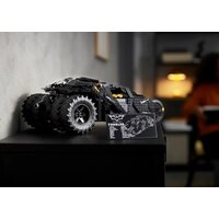 Конструктор LEGO DC Batman 76240 Бэтмобиль Тумблер - Изображение №13 — Chaika Market