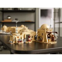 Конструктор LEGO Star Wars 75290 Кантина Мос-Эйсли - Изображение №34 — Chaika Market