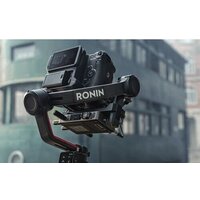 Стабилизатор DJI RS 3 Pro Combo - Изображение №21 — Chaika Market