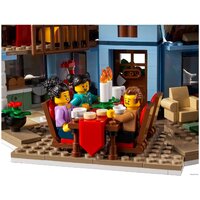 Конструктор LEGO Creator Expert 10293 В ожидании Санты - Изображение №18 — Chaika Market