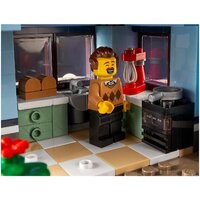 Конструктор LEGO Creator Expert 10293 В ожидании Санты - Изображение №17 — Chaika Market