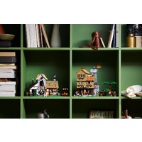 Конструктор LEGO Icons 10332 Средневековая городская площадь - Изображение №14 — Chaika Market