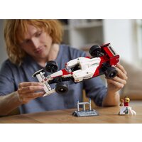 Конструктор LEGO Icons 10330 McLaren F1 MP4/4 и Айртон Сенна - Изображение №9 — Chaika Market