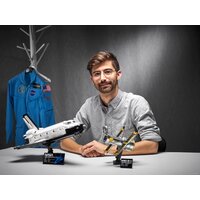 Конструктор LEGO Creator 10283 Космический шаттл НАСА Дискавери - Изображение №22 — Chaika Market
