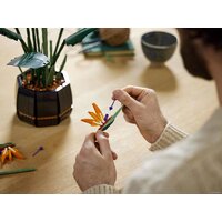 Конструктор LEGO Creator Expert 10289 Райская птица - Изображение №21 — Chaika Market