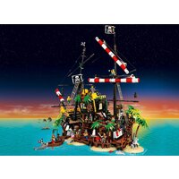 Конструктор LEGO Ideas 21322 Пираты Залива Барракуды - Изображение №3 — Chaika Market