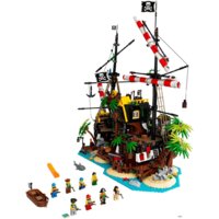 Конструктор LEGO Ideas 21322 Пираты Залива Барракуды - Изображение №5 — Chaika Market