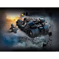 Конструктор LEGO DC Super Heroes 76239 Бэтмобиль Тумблер: схватка с Пугалом - Изображение №17 — Chaika Market