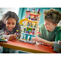 Конструктор LEGO Friends 41748 Общественный центр Хартлейк-Сити - Изображение №9 — Chaika Market