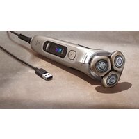 Электробритва Philips Series i9000 Prestige Ultra XP9403/31 - Изображение №7 — Chaika Market