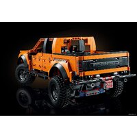 Конструктор LEGO Technic 42126 Ford F-150 Raptor - Изображение №13 — Chaika Market