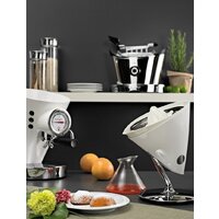 Рожковая кофеварка Bugatti 15-DIVAC1 (белый) - Изображение №4 — Chaika Market