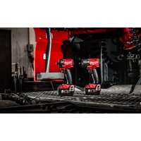 Гайковерт Milwaukee M18 FIW2F12-502X 4933478444 (с 2-мя АКБ, кейс) - Изображение №8 — Chaika Market