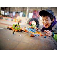 Конструктор LEGO City Stuntz 60294 Грузовик для шоу каскадеров - Изображение №24 — Chaika Market