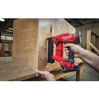 Степлер Milwaukee M18 FNCS18GS-0X 4933471942 (без АКБ) - Изображение №6 — Chaika Market