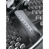 Стирально-сушильная машина Electrolux DelicateCare 900 MEW9WN249BP - Изображение №6 — Chaika Market
