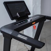 Электрическая беговая дорожка Orlauf Ultima TFT (черный) - Изображение №13 — Chaika Market