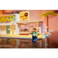Конструктор LEGO Ideas 21339 BTS Dynamite - Изображение №9 — Chaika Market