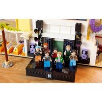 Конструктор LEGO Ideas 21339 BTS Dynamite - Изображение №14 — Chaika Market