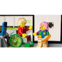 Конструктор LEGO City 60337 Пассажирский поезд-экспресс - Изображение №7 — Chaika Market