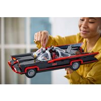 Конструктор LEGO Batman 76328 Классический телесериал Бэтмобиль - Изображение №12 — Chaika Market