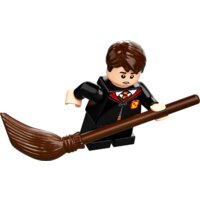 Конструктор LEGO Harry Potter 76395 Хогвартс: первый урок полетов - Изображение №18 — Chaika Market