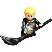 Конструктор LEGO Harry Potter 76395 Хогвартс: первый урок полетов - Изображение №17 — Chaika Market