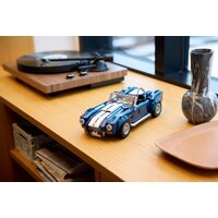 Конструктор LEGO Icons 10357 Shelby Cobra 427 S/C - Изображение №14 — Chaika Market
