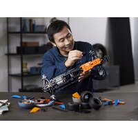 Конструктор LEGO Technic 42141 Гоночный автомобиль McLaren Formula 1 - Изображение №5 — Chaika Market