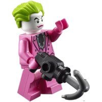 Конструктор LEGO DC Super Heroes 76188 Бэтмобиль из классического сериала Бэтмен - Изображение №9 — Chaika Market