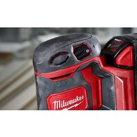 Эксцентриковая шлифмашина Milwaukee M18 BOS125-502B 4933464229 (с 2-мя АКБ, сумка) - Изображение №6 — Chaika Market