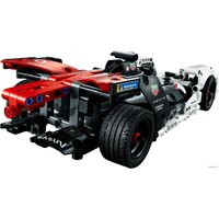 Конструктор LEGO Technic 42137 Formula E Porsche 99X Electric - Изображение №8 — Chaika Market