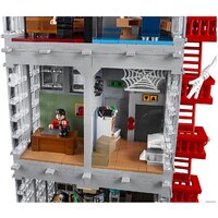 Конструктор LEGO Marvel Super Heroes 76178 Редакция Дейли Бьюгл - Изображение №8 — Chaika Market