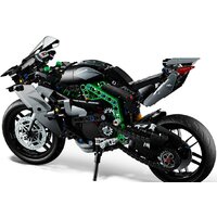Конструктор LEGO Technic 42170 Мотоцикл Kawasaki Ninja H2R - Изображение №3 — Chaika Market