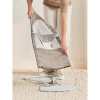 Шезлонг BabyBjorn Balance Mesh 0051.44 (grey/beige) - Изображение №5 — Chaika Market